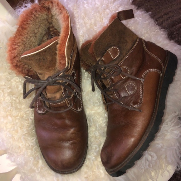 shearling lined lace up boots